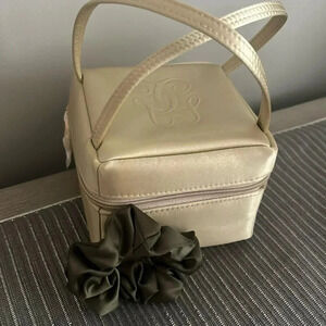 NEW GUERLAIN Paris Pouch Cosmetic Jewelry bag W/handles + Go…